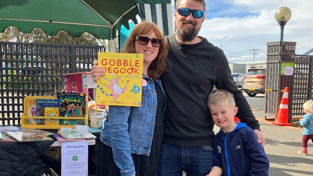 Books and Whānau at the South Dunedin Street Festival