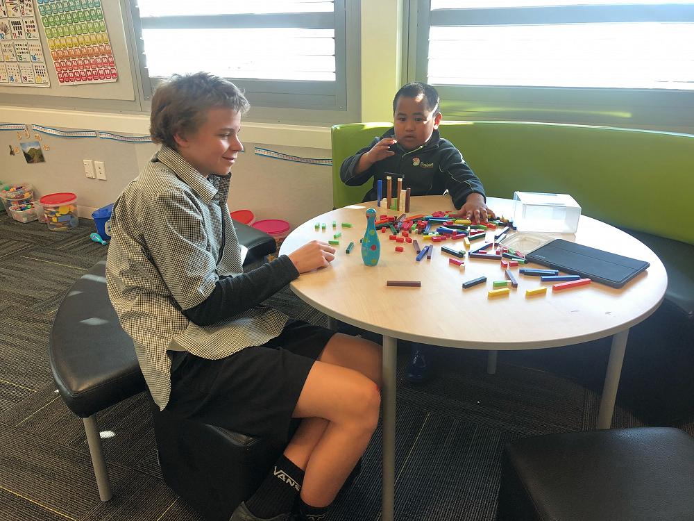 NZSL TV Show At Ormiston Junior College