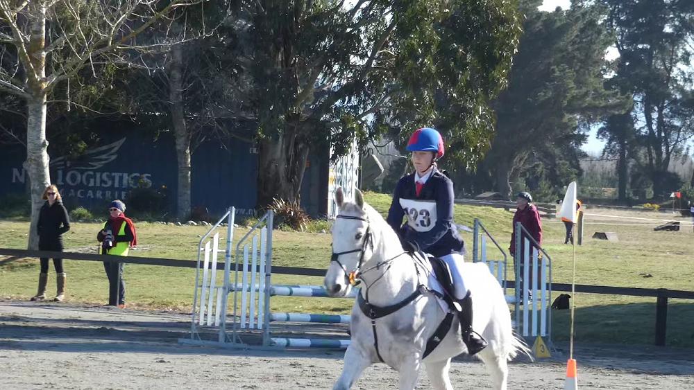 Video Equestrian Canterbury Interschools