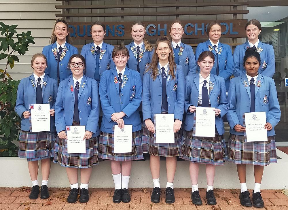 Queen's News Issue 6 2021