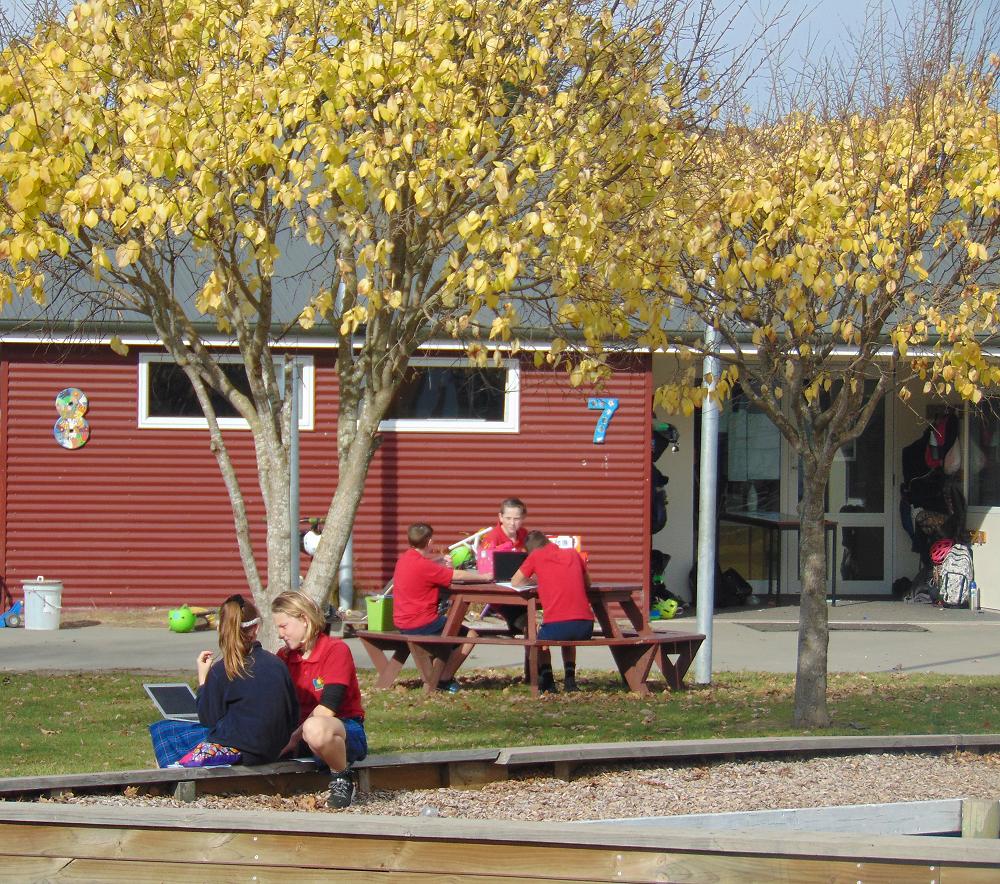 Home & School Minutes