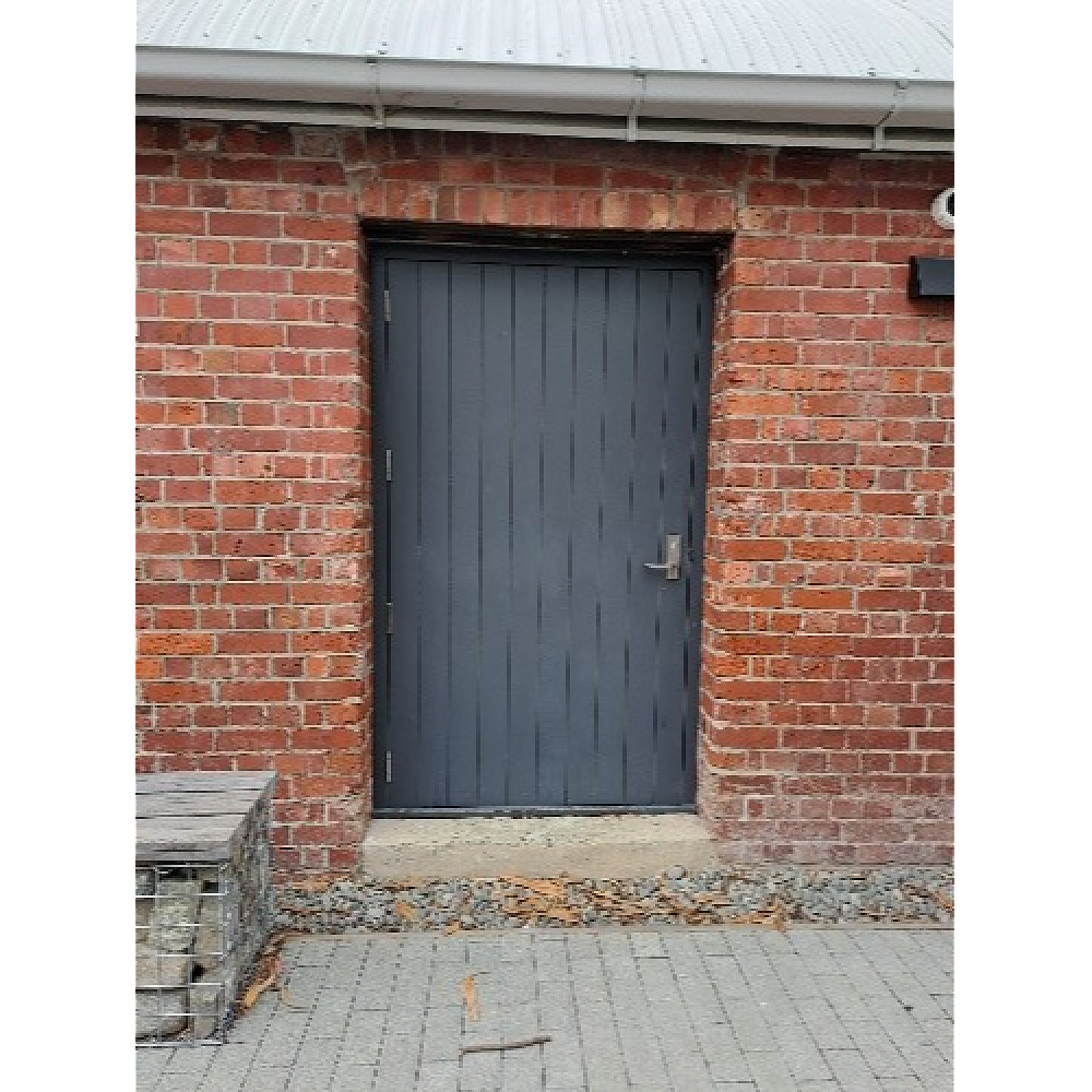 what-s-behind-this-door