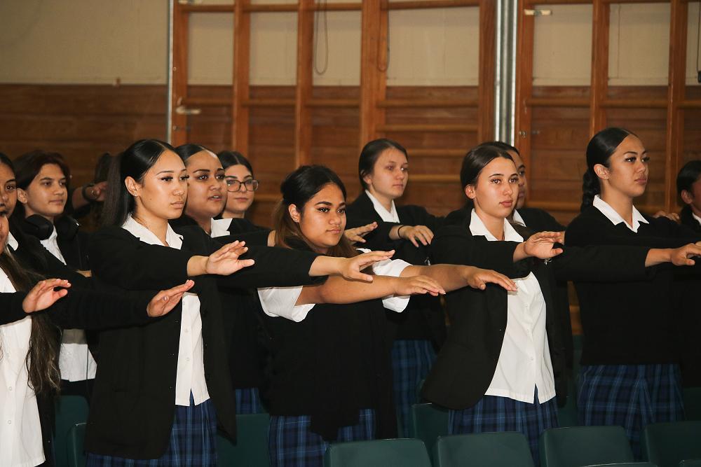 tena-koutou-e-te-wh-nau-he-mihi-nui-ki-a-koutou-katoa-kia-ora-talofa