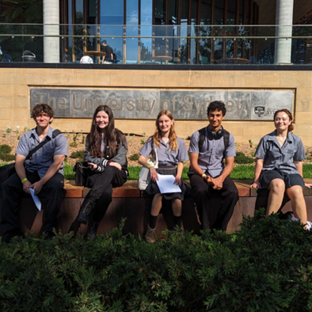 Extension English 2 Students visit the University of Sydney for Tips on