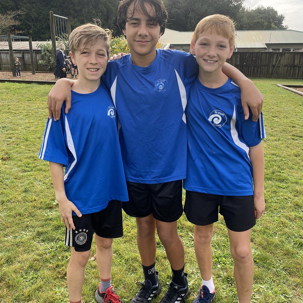 Tall Poppies Cross Country