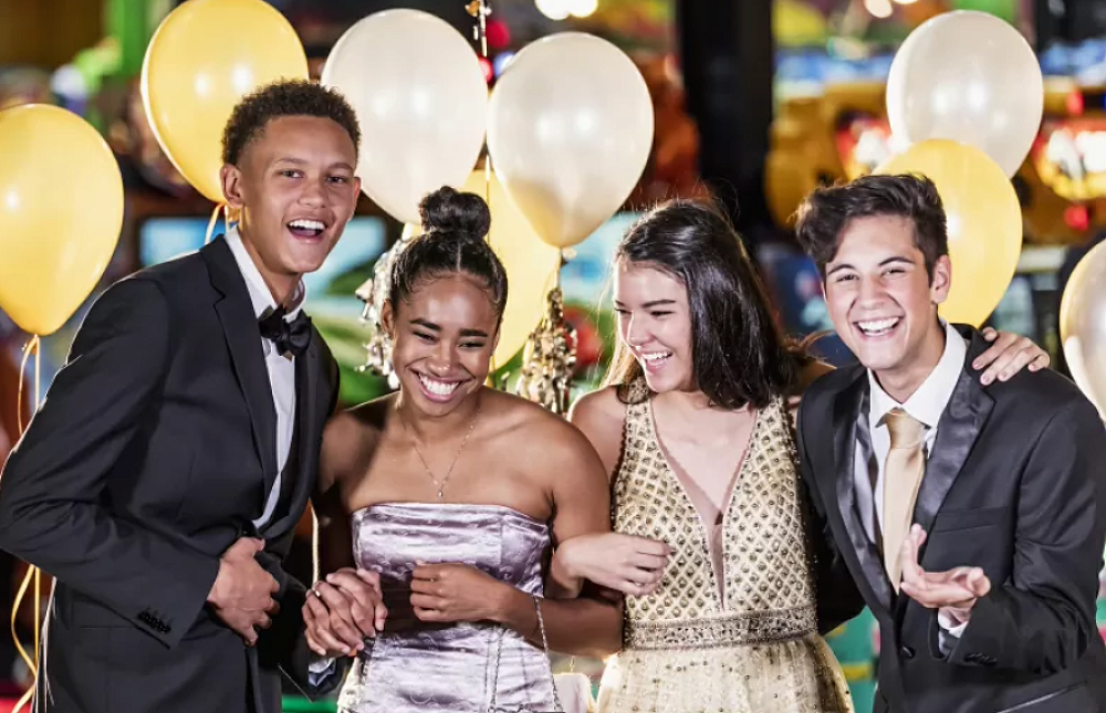 Does H M Have Homecoming Dresses