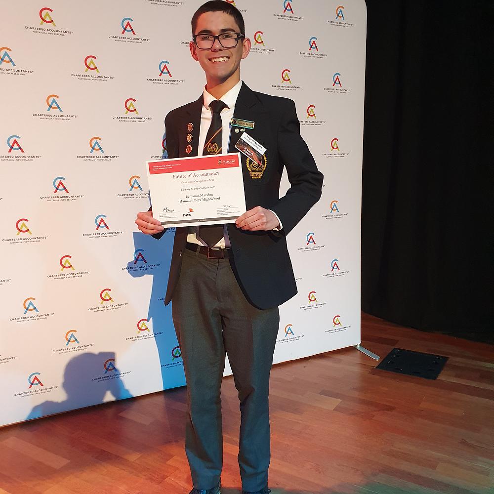 👨‍🎓 Ben Marsden wins prestigious Accounting prize — The August High