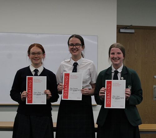 Otago/Southland Debating Champions (l-r) Isobel Fraser, Abby Bowmar, Jody Syme