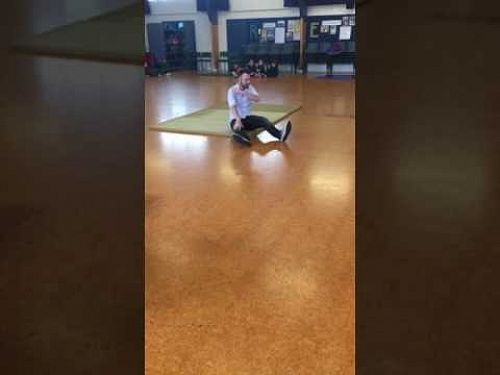 Video: Mr Horn circle roll