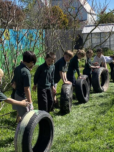 Come on Lenny..... roll that tyre!
