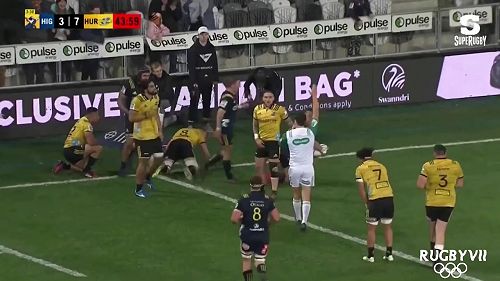 Video: Jackson Hemopo INSANE offload vs Hurricanes 2018