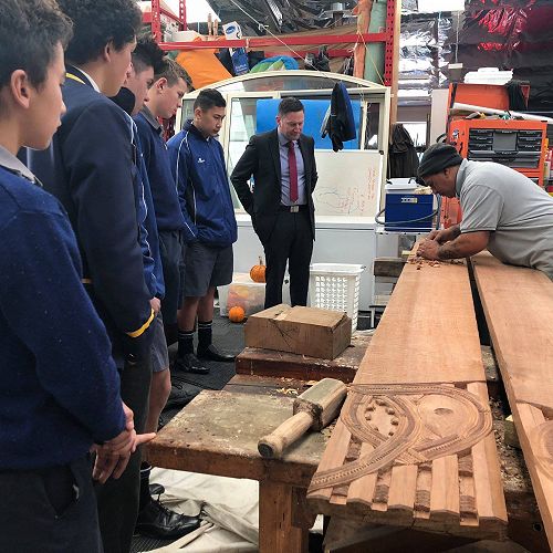 Tane Mahuta Entrance Carving