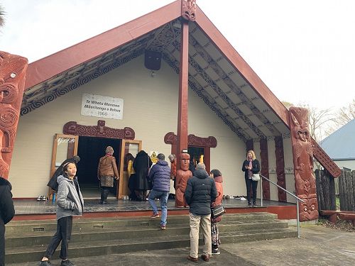 Rivvohntay visiting the Marae as part of her ELL class