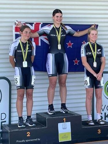 Mikaela Macdonald - 2nd Junior Ladies 42k marathon at World Skate Oceania Speed Championships