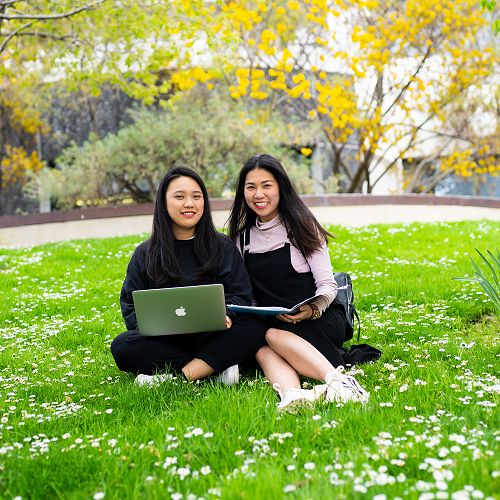 Otago Polytechnic students outdoors