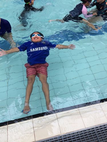 Learning how to float 