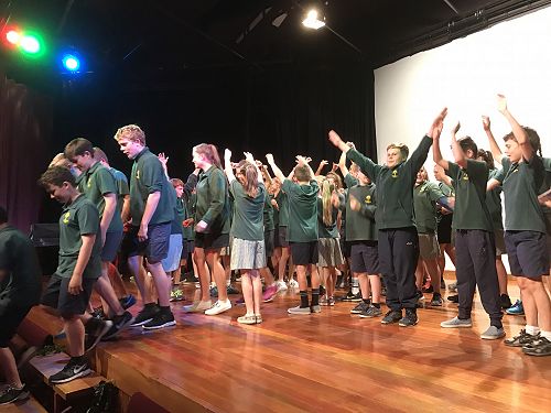 Year 8 Students under the year 7 guard of honour 13 December 2016
