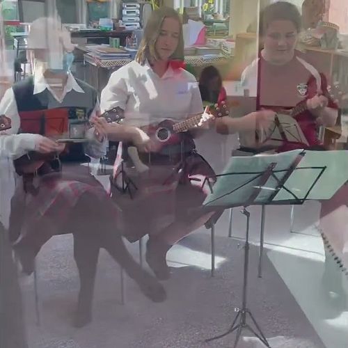 Video: LPHS UKE BAND