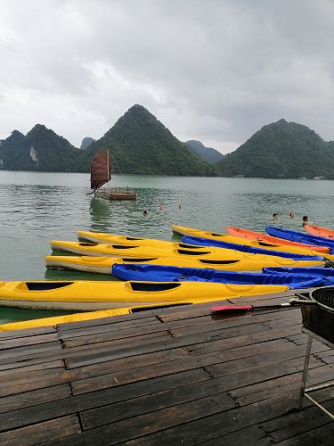 Swimming and Kayaking in Lan Ha Bay.