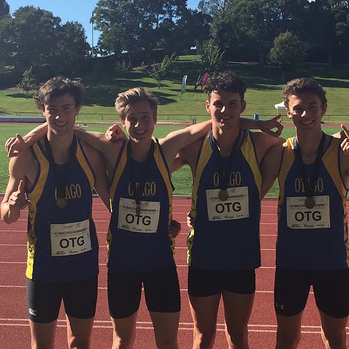 4 x 400 m team that won Gold at the National Champs