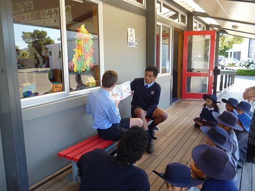 10JO Story Time with OLV