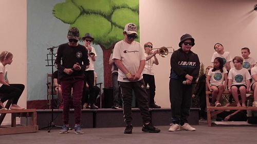 Video: Livin' Green   SP Boyz - Shirley Primary School production of 'Nanna Faye's Garden' Oct 2019