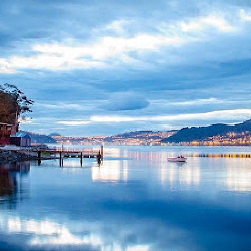 Looking into the city from the Peninsula