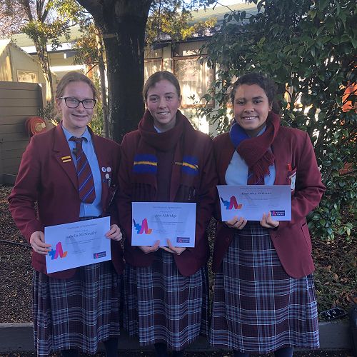 Isabella McNaught, Jess Aldridge and Dorothy Wilson aka 'The Walking Sisters'