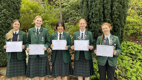 Calligraphy winners and Excellent Learners