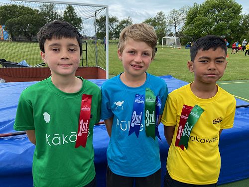Under 8 boys high jump
