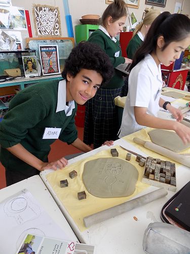 "We are one" on a kiwi