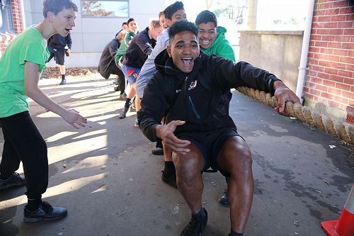 MCBB - Sione lets the rope go ... oooopppps