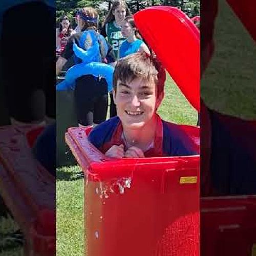 Video: Tabloids and Tractors 2022