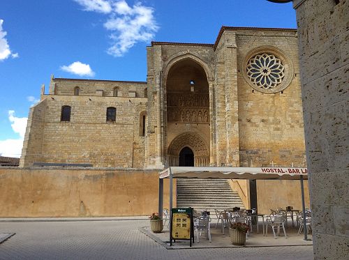 Day 11 Church and bar in Plaza Mayor, Villalcazar de Sirga