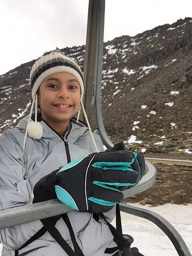 Harleen with HUGE gloves! 