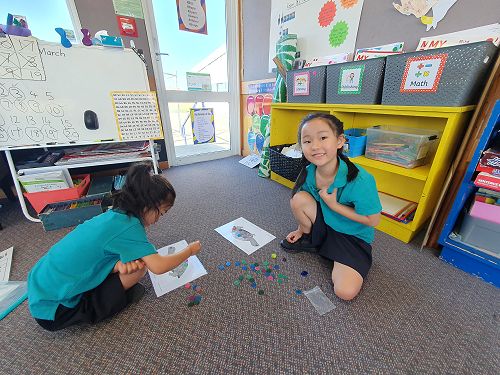 Isabella and Hinano playing 'Murtles 5 and...'