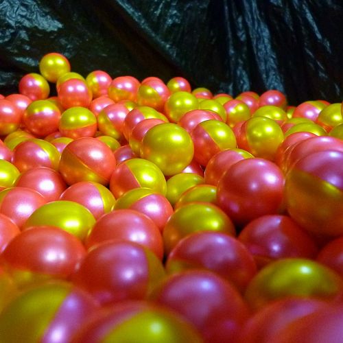 <br />
Additional paintballs can be purchased to feed yo