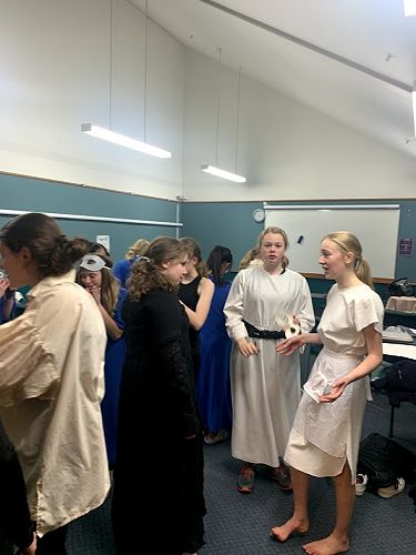 The Green Room: Bethan Hughes, Zara Thomson, Hannah Coe