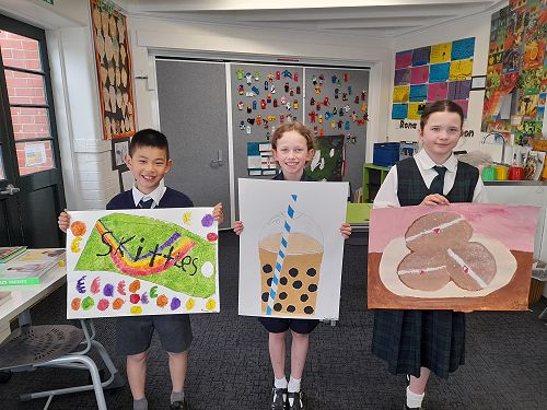 Lucas Choie, Méabh Russell, Abrielle Nicol