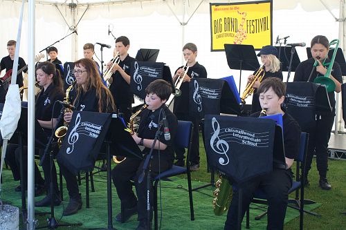 Chisnallwood Jazz Band at Margaret Mahy Family Playround