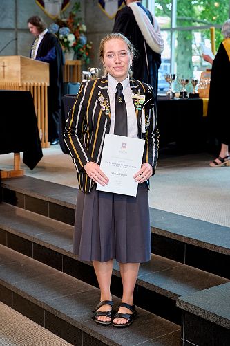 Belinda Wright awarded Ko Te Tangata Scholarship at the University of Waikato