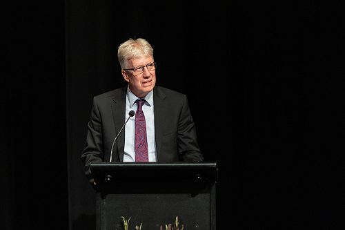 Mr Phil Holstein giving the Principal's Address