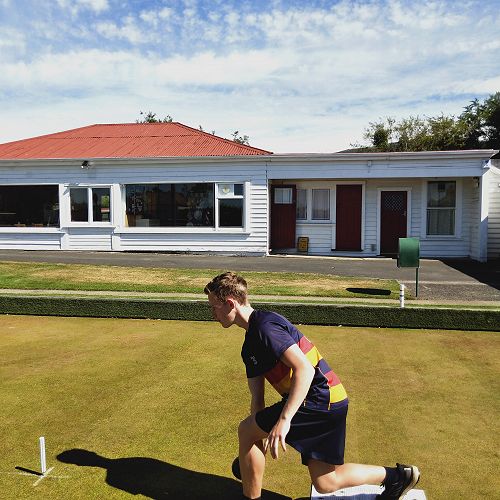 Josh Stevens, Year 11 PE, on the drive at Balmacewen Bowling Club.