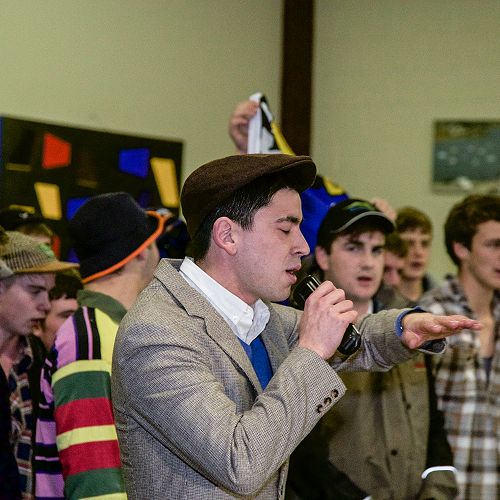 Wild food dinner entertainment