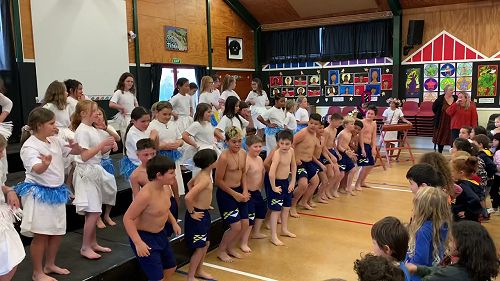 Video: Cook Island Language week senior 2021