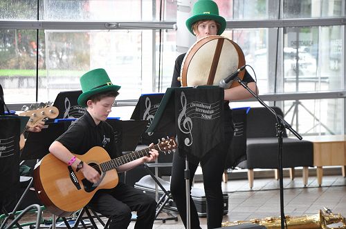 Irish Band at the Art Gallery
