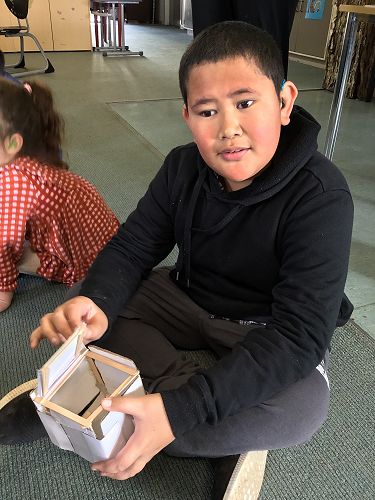 Language Day in Moerewa - Tane-Jack making a hinge lid box