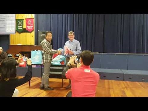 Video: Gift presentation/welcome