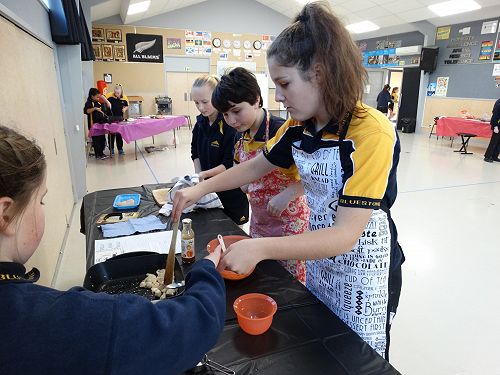 Maddy, Jess, Hayley, Jamie