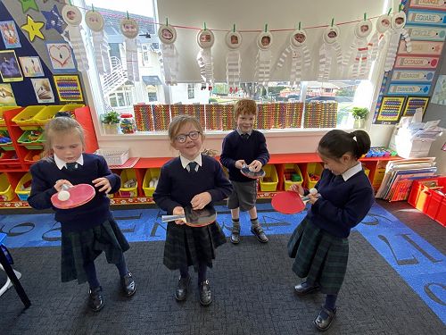 Liliana C, Poppy C, Linton S and Eva M